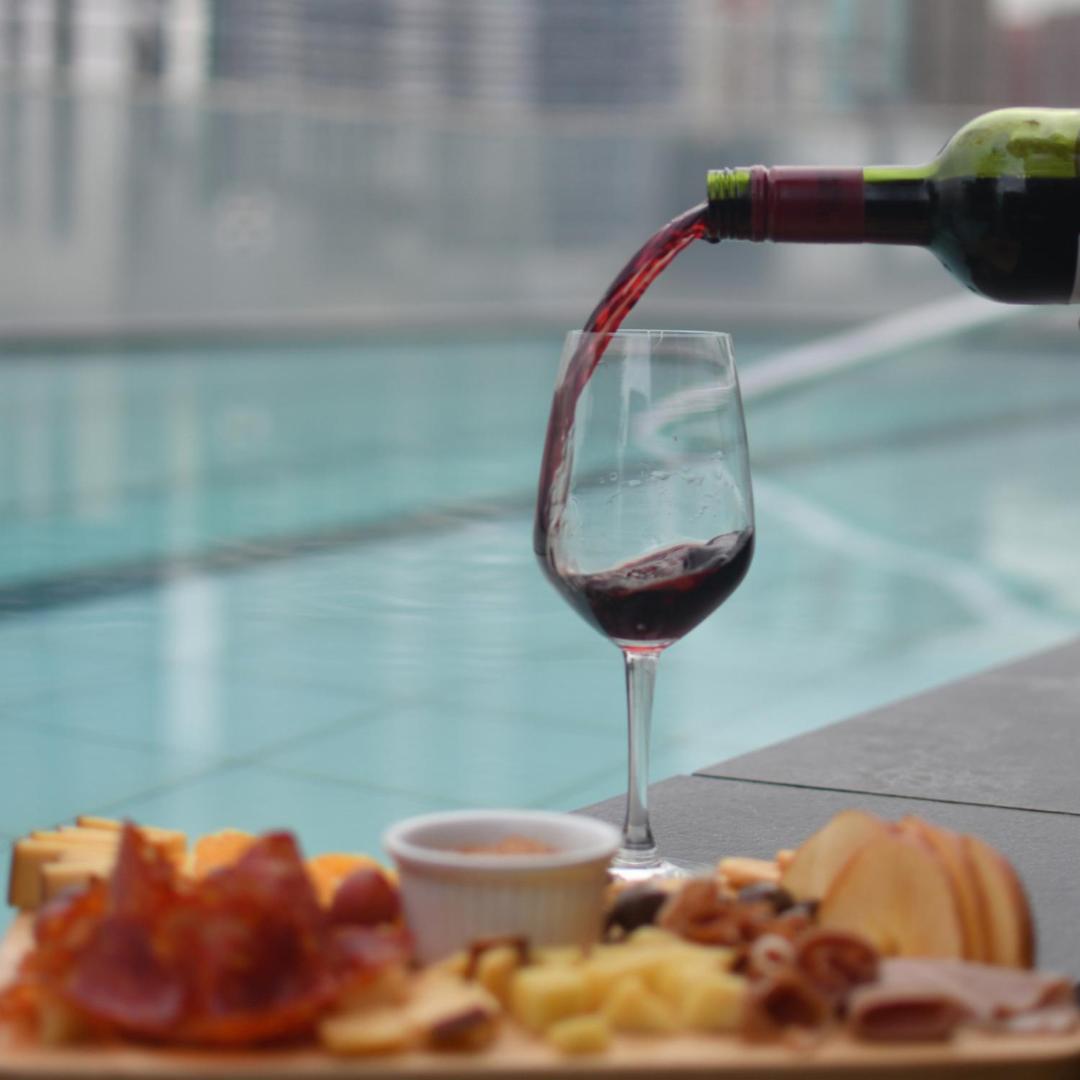 Jade Hotel And Suites Makati City Екстериор снимка