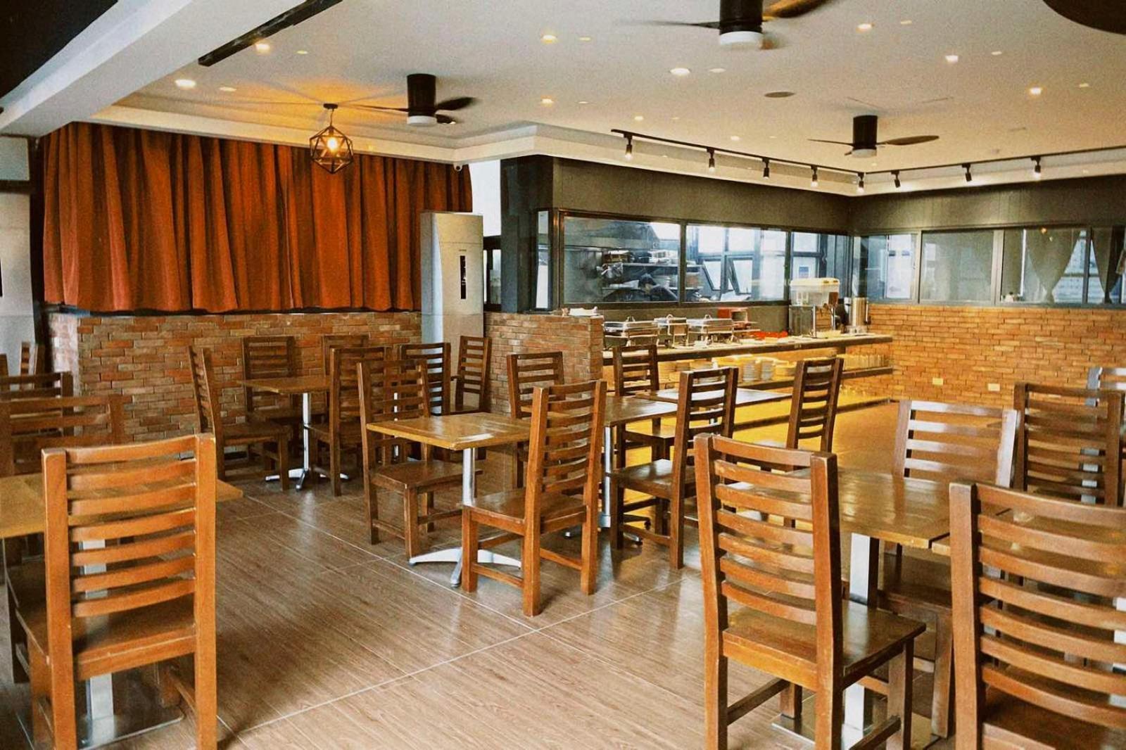 Jade Hotel And Suites Makati City Екстериор снимка