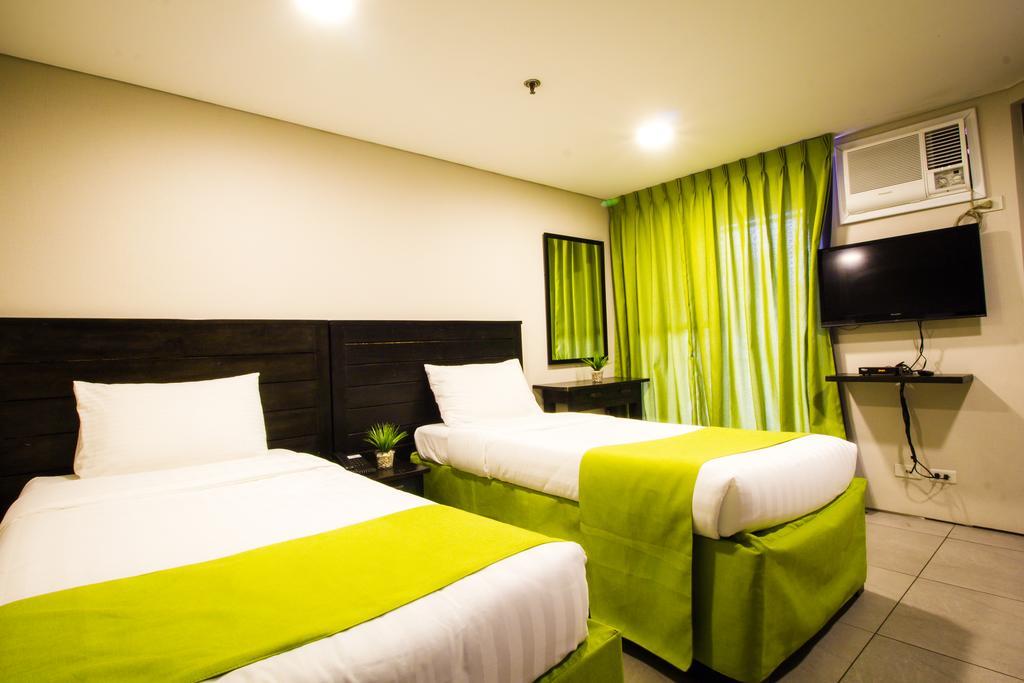 Jade Hotel And Suites Makati City Екстериор снимка