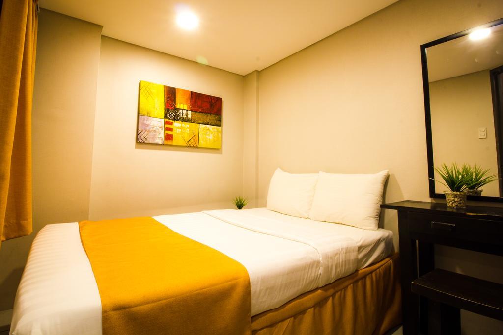 Jade Hotel And Suites Makati City Екстериор снимка